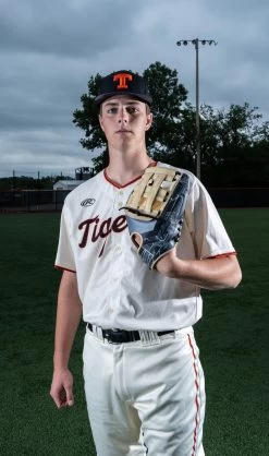 Rawlings REV1X 12.75" Baseball Glove: REV3039-6 10 Rawlings REV1X 12.75" Baseball Glove: REV3039-6 -BatPower Deals Sales IMG08352