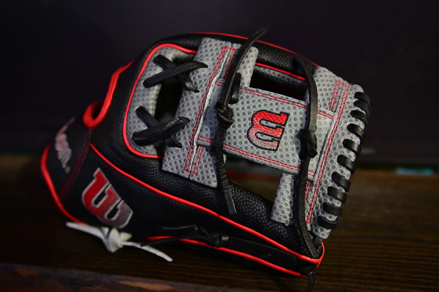 2023 Wilson A2000 1975 Spin Control 11.75" Infield Baseball Glove: WBW1009861175 2 2023 Wilson A2000 1975 Spin Control 11.75" Infield Baseball Glove: WBW1009861175 - Image 2